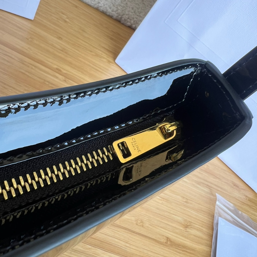 셀린느 에나멜 미디엄 틸리 백 23134cm 115703 블랙7.jpg