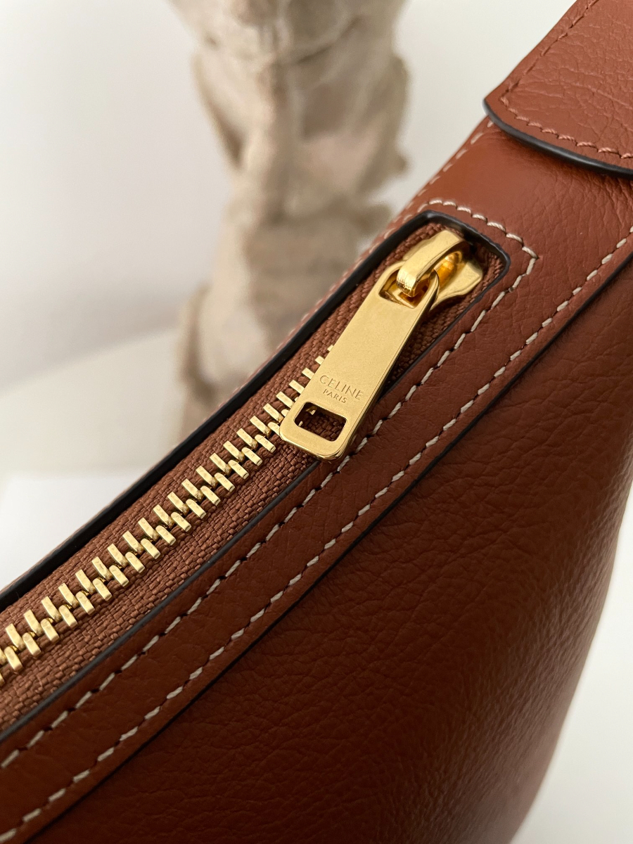 셀린느 엘로이즈 숄더백 117253 24217cm 브라운09.jpg