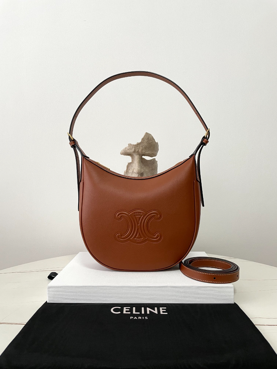셀린느 엘로이즈 숄더백 117253 24217cm 브라운01.jpg