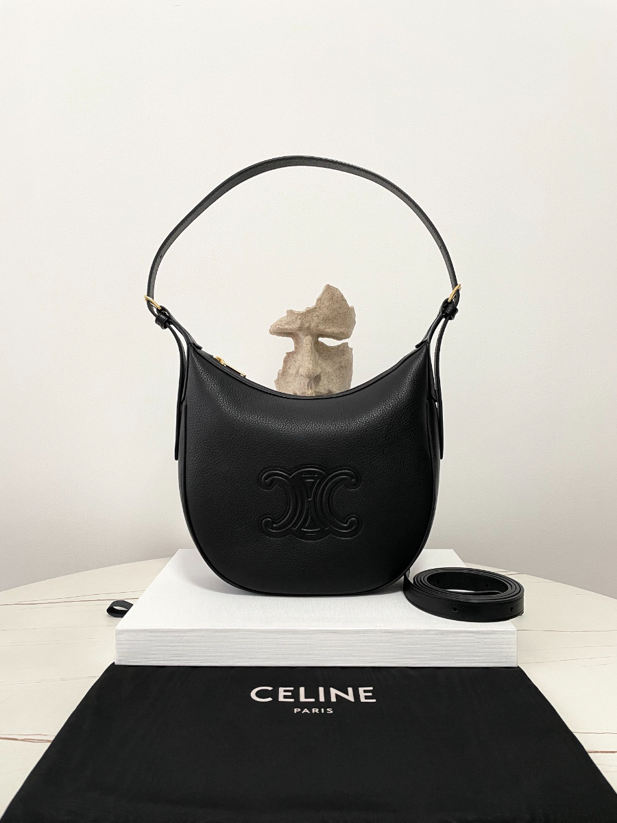 셀린느 엘로이즈 숄더백 117253 24217cm 블랙02.jpg