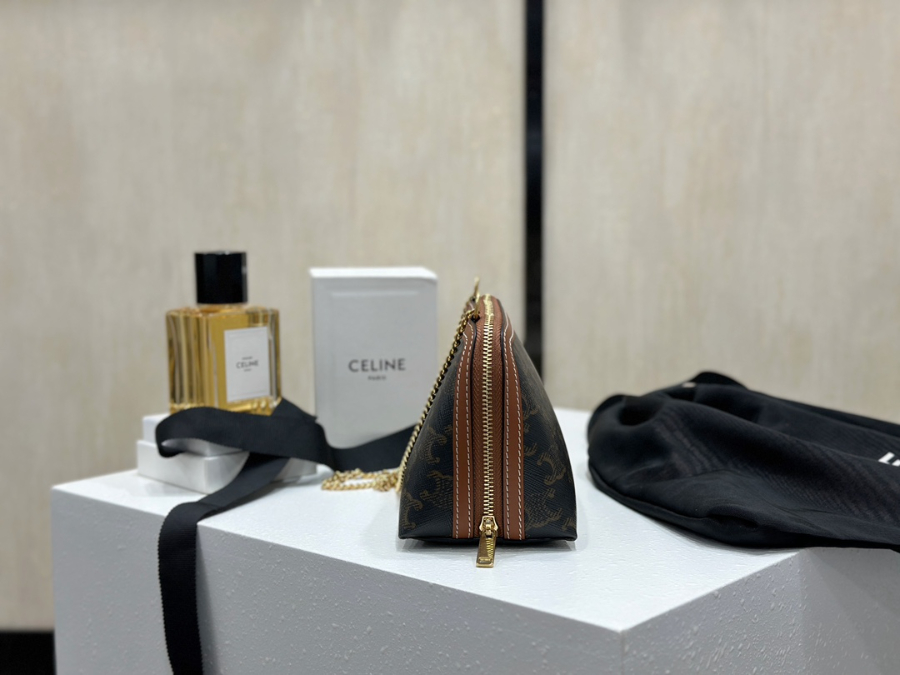 셀린느 체인 클러치 트리옹프 캔버스 램스킨 10E382 16118cm05.jpg