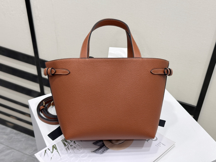 셀린느 퀴르 트리옹프 아나이스 카바스 212010cm 116853 브라운03.jpg