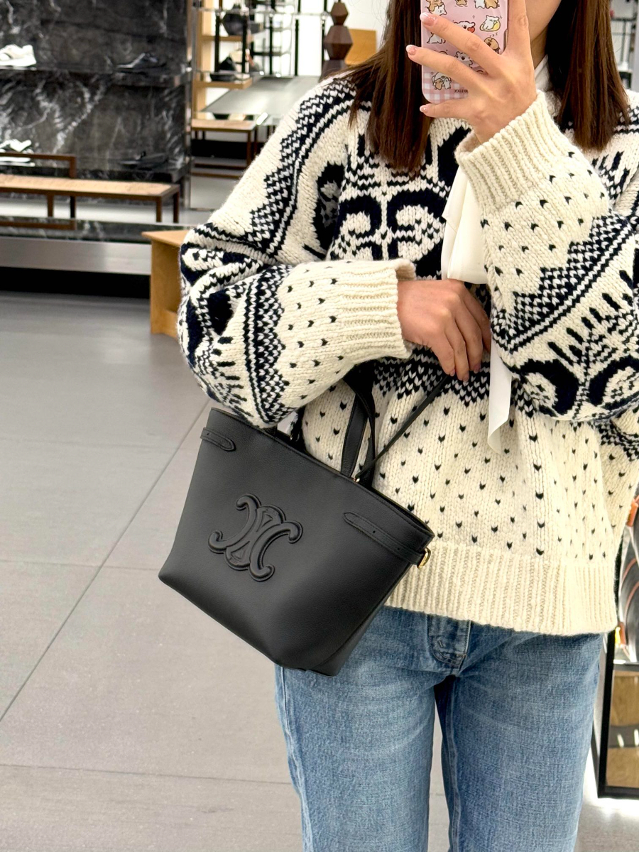 셀린느 퀴르 트리옹프 아나이스 카바스 212010cm 116853 블랙01.jpg