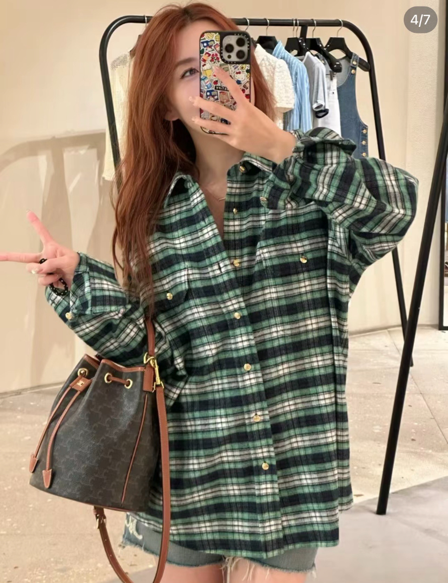 셀린느 클라라 백 트리옹프 캔버스 202420cm 116882 블랙01.jpg