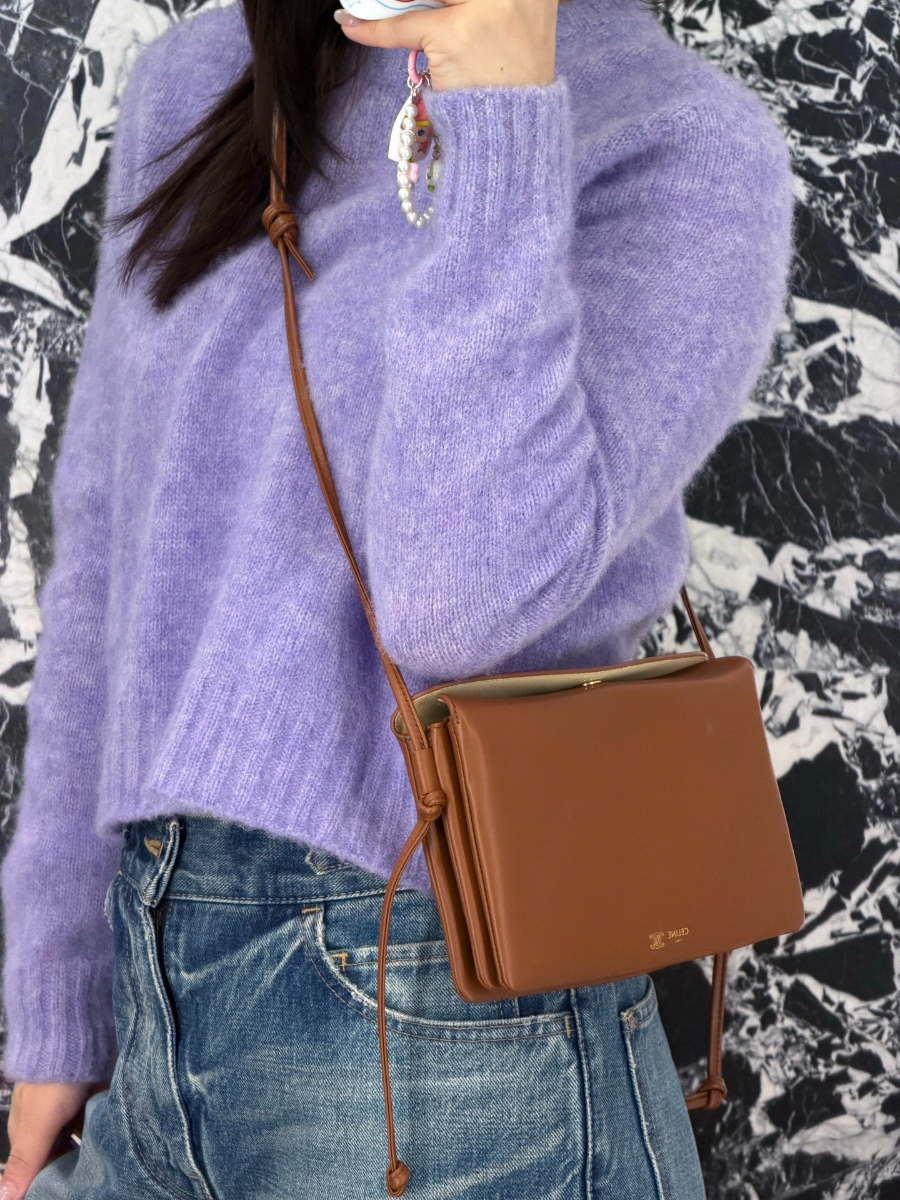 셀린느 트리오 플랩 부드러운 램스킨 10P862 22144cm 브라운02.jpg