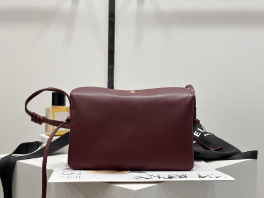 셀린느 트리오 플랩 부드러운 램스킨 10P862 22144cm 와인04.jpg