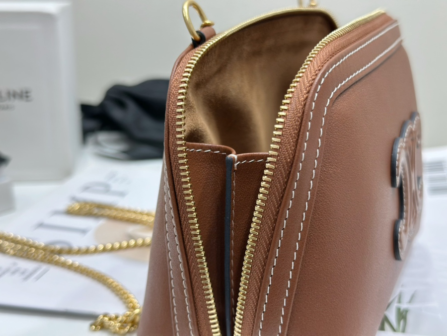 셀린느 트리오페 클러치 체인백 10E382 16118cm 브라운08.jpg