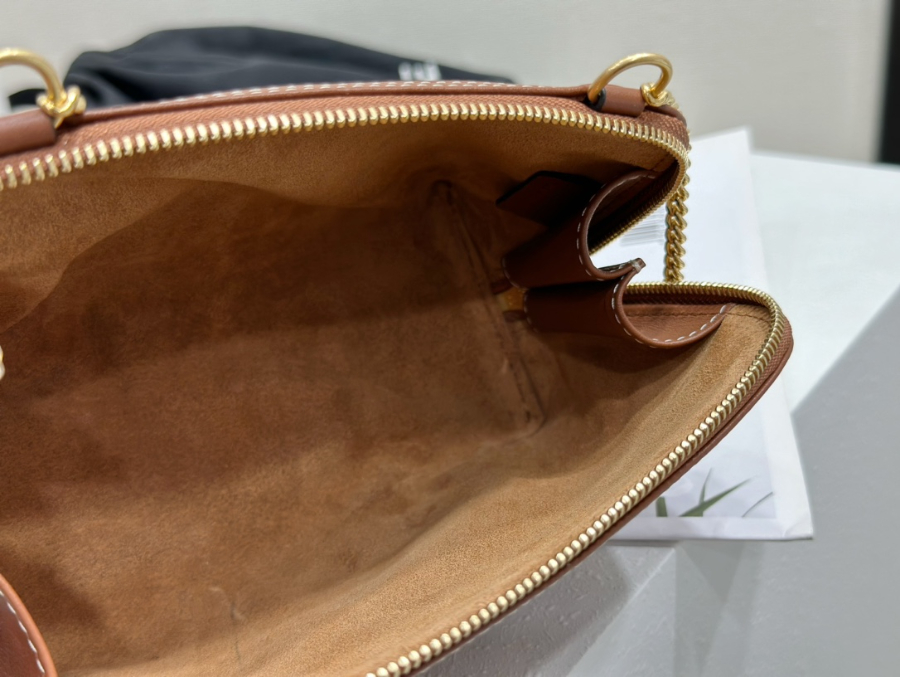 셀린느 트리오페 클러치 체인백 10E382 16118cm 브라운09.jpg