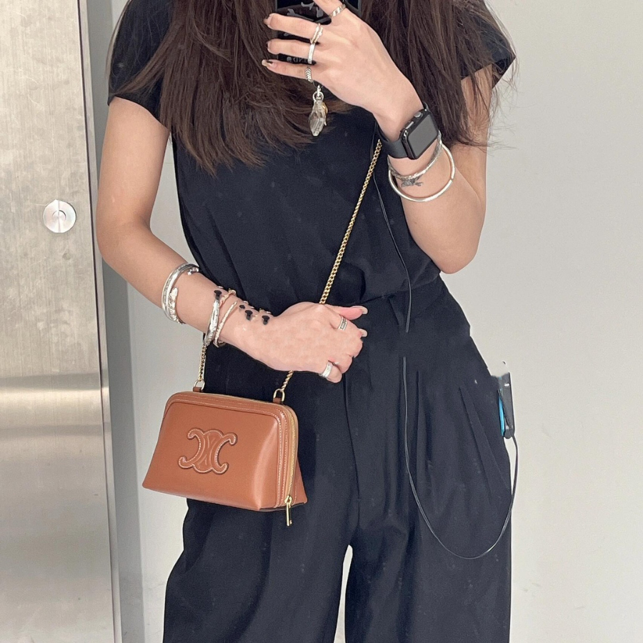 셀린느 트리오페 클러치 체인백 10E382 16118cm 브라운01.jpg