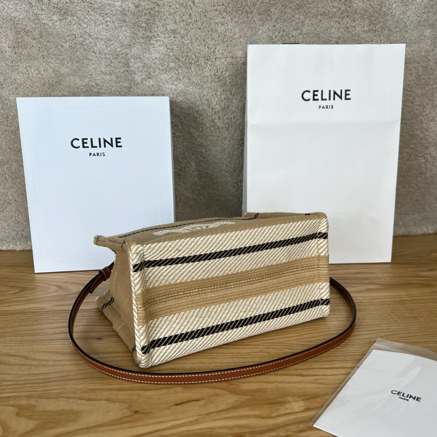 셀린느 트리옹프 스몰 카바스백 베이지 2518.513cm4.jpg
