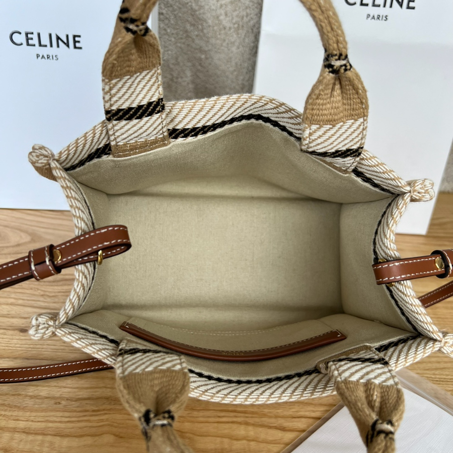 셀린느 트리옹프 스몰 카바스백 베이지 2518.513cm5.jpg