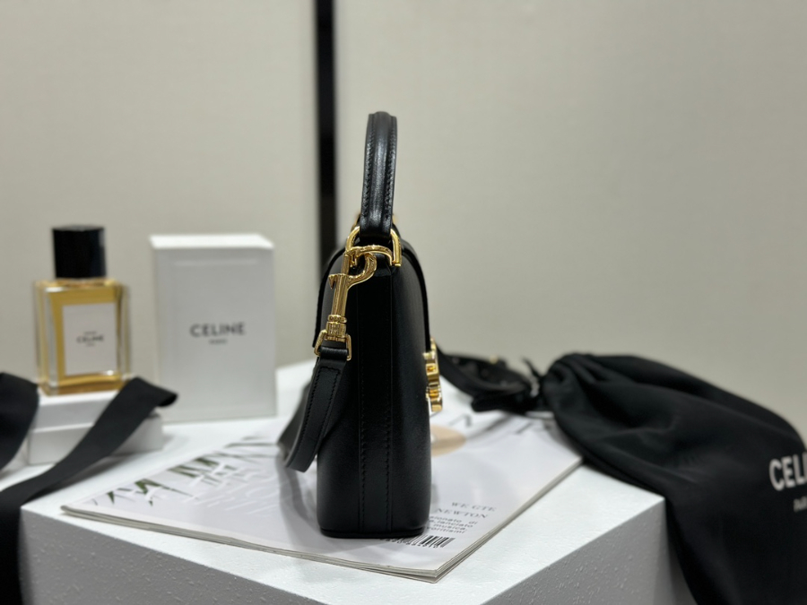 셀린느 트리옹프 이너백 버킷백 13.512.55cm 10K943 블랙05.jpg