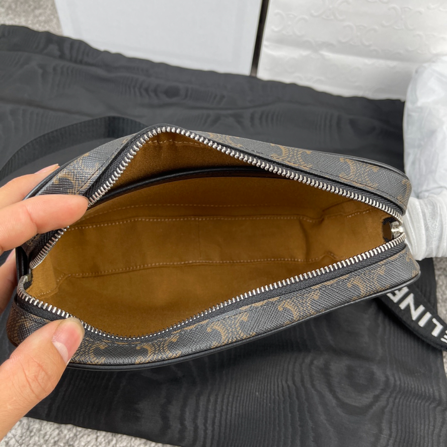 셀린느 트리옹프 캔버스 미디움 메신저백 블랙 197202 2314.54cm05.jpg