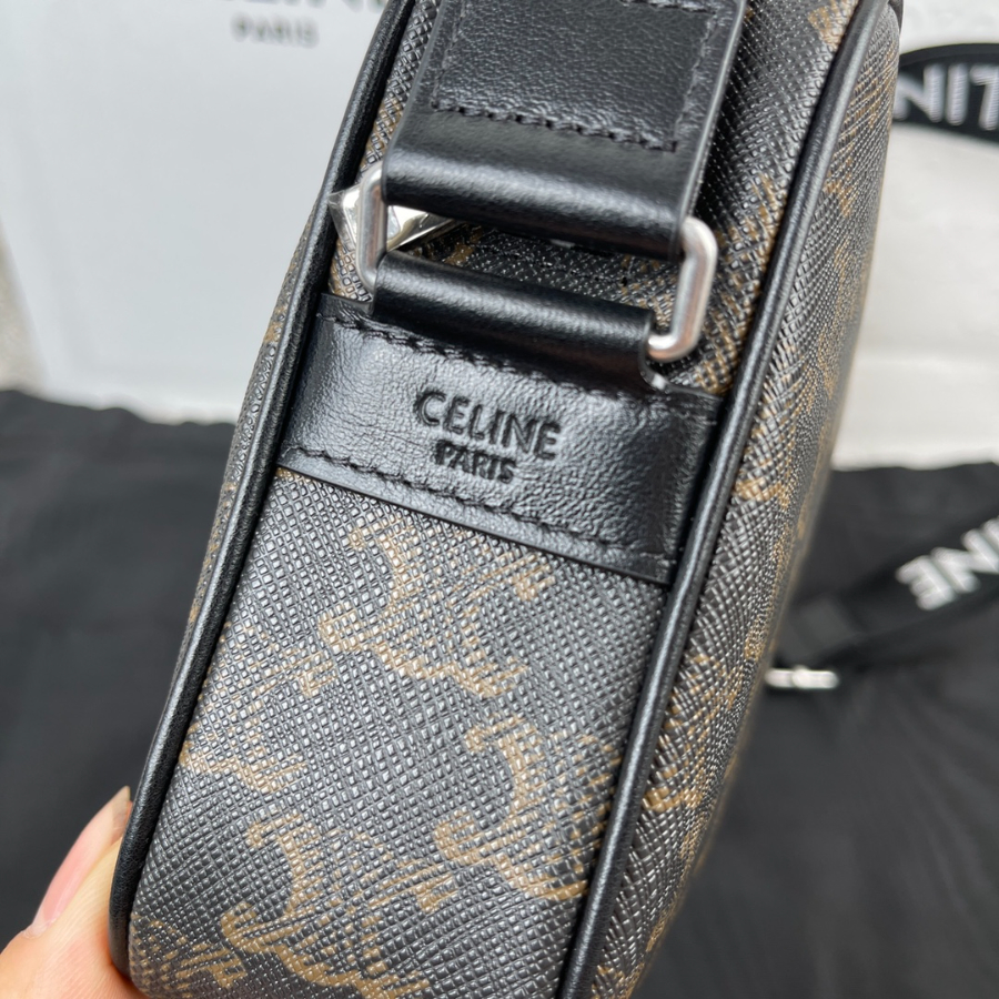 셀린느 트리옹프 캔버스 미디움 메신저백 블랙 197202 2314.54cm08.jpg