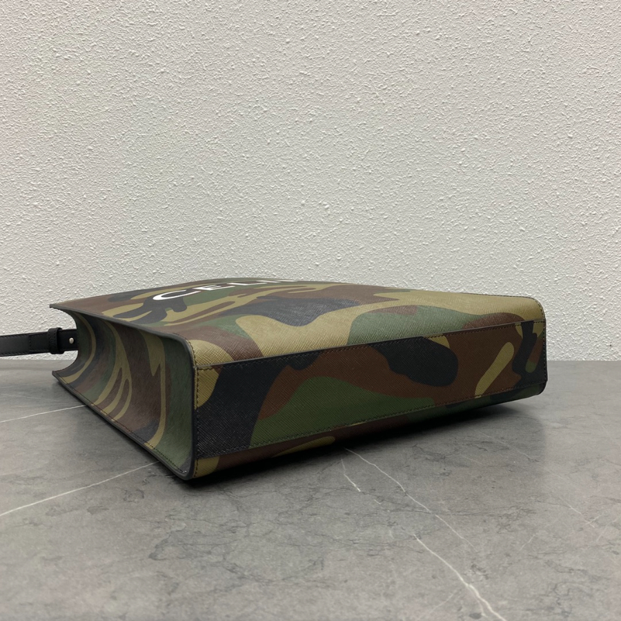 셀린느 트리옹프 캔버스 미디움 버티컬 카바스 셀린느 프린트 31.534.58.5cm 2컬러 19443204.jpg