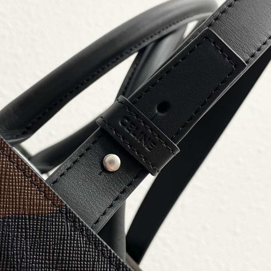 셀린느 트리옹프 캔버스 미디움 버티컬 카바스 셀린느 프린트 31.534.58.5cm 2컬러 19443207.jpg