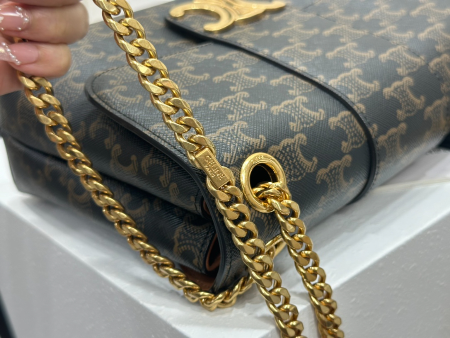 셀린느 트리옹프 캔버스 미디움 빅투아르백 탠 25158cm 11585210.jpg