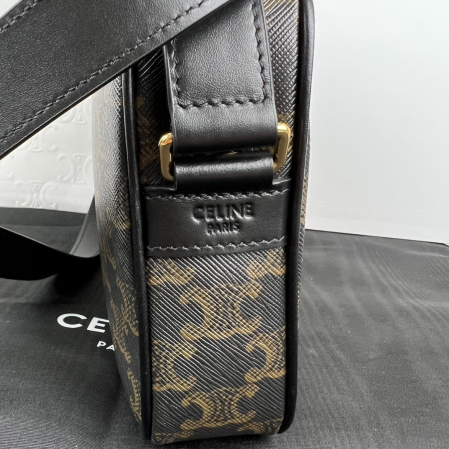 셀린느 트리옹프 캔버스 셀린느 프린트 미디움 메신저백 블랙 194502 2314.54cm08.jpg