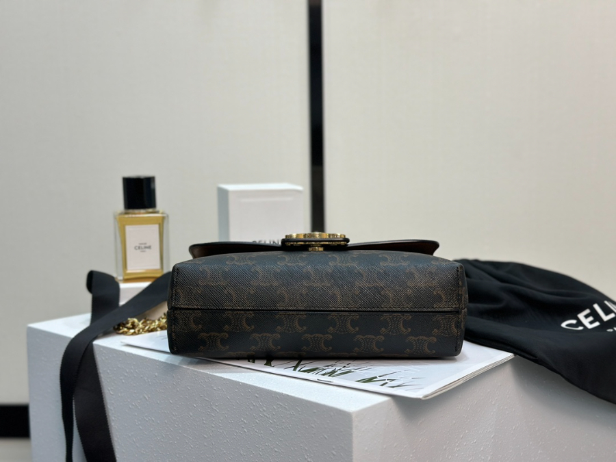 셀린느 트리옹프 캔버스 틴 빅투아르백 탄23.5148cm 116592 스몰07.jpg