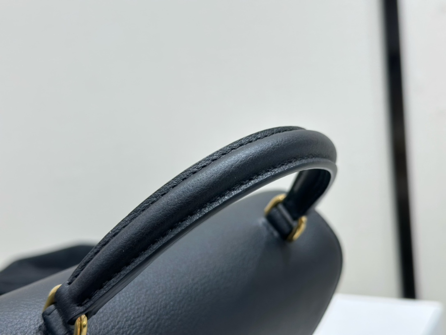 셀린느 틴 니노 백 118113 20138cm 블랙07.jpg