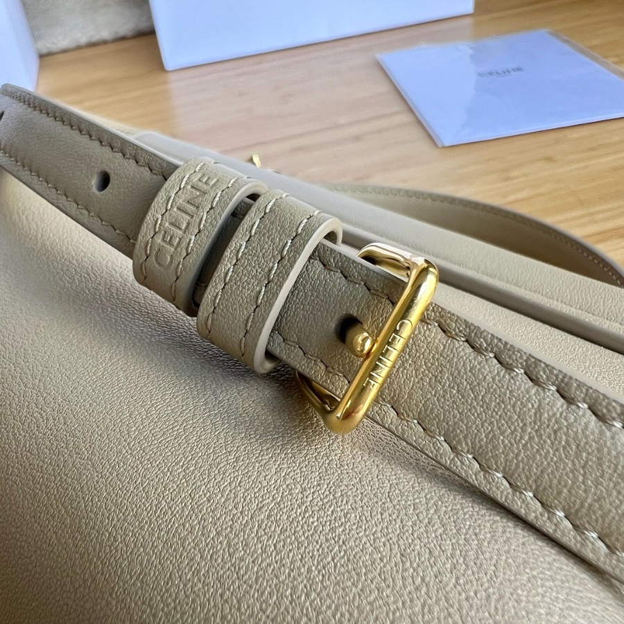 셀린느 틴 니노 백 스몰 20138cm 라이트 카키 1181138.jpg