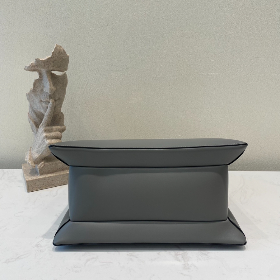 프라다 듀탑핸들백 그레이4.jpg