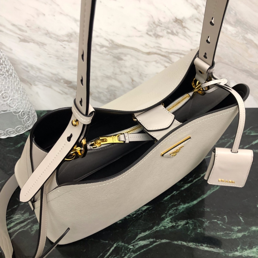 프라다 마티니사피아노토트백3 아이보리.jpg
