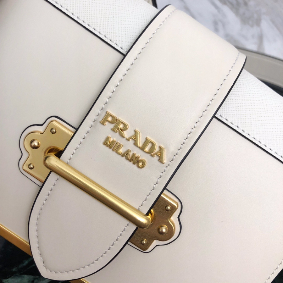 프라다 카이에숄더백 아이보리3.jpg