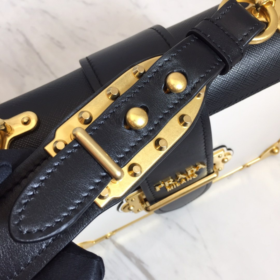 프라다 카이에숄더백 아이보리블랙6.jpg