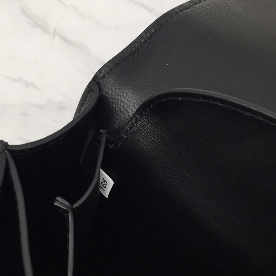 프라다 카이에숄더백 레드블랙 악어가죽9.jpg