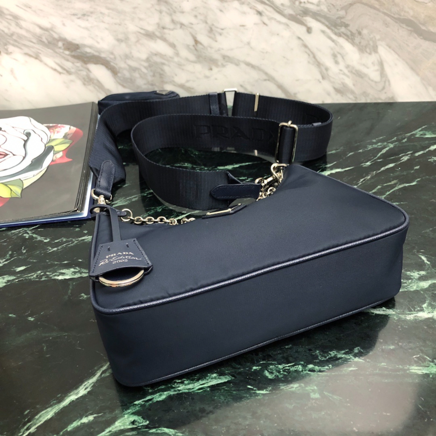 프라다 테수토체인호보백 다크블루4.jpg