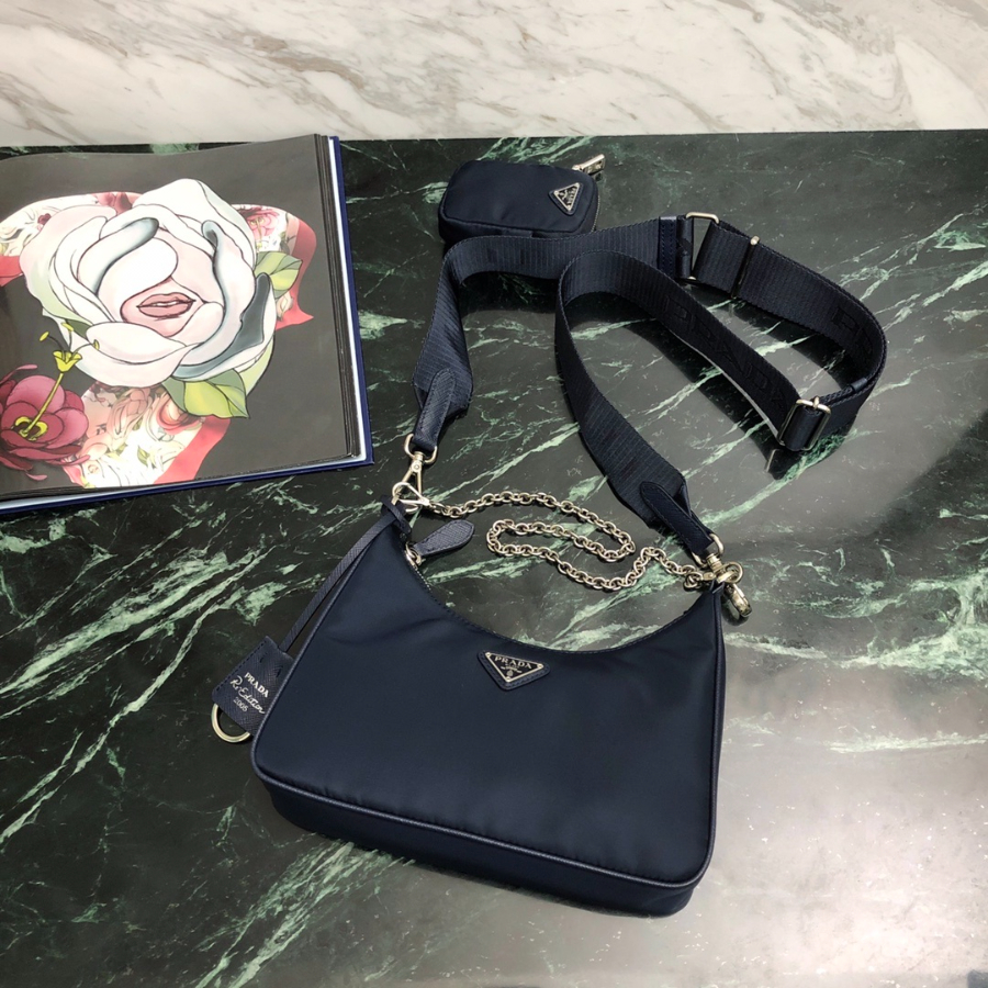 프라다 테수토체인호보백 다크블루5.jpg