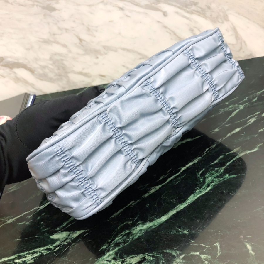 프라다 고프레미니호보백 라이트블루4.jpg