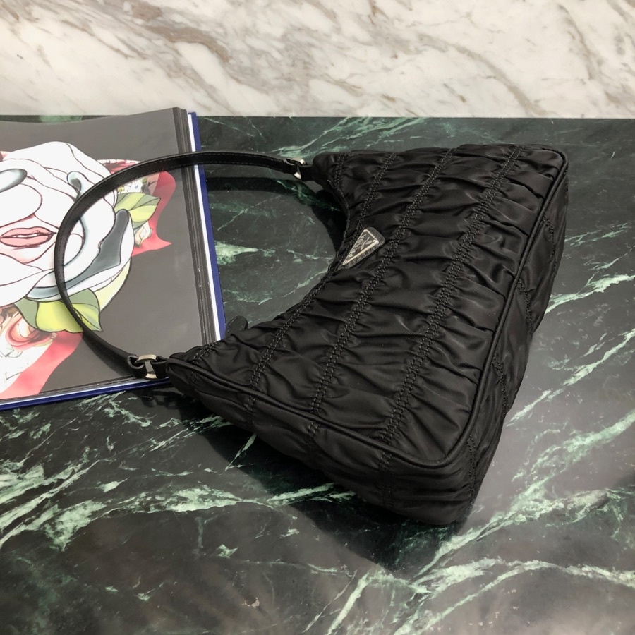 프라다 고프레미니호보백 블랙7.jpg