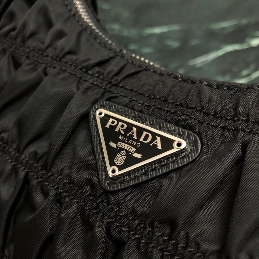 프라다 고프레미니호보백 블랙4.jpg