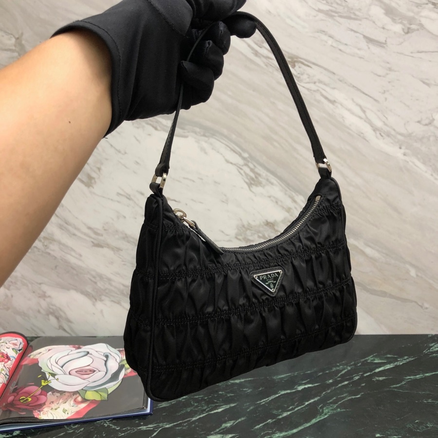 프라다 고프레미니호보백 블랙6.jpg