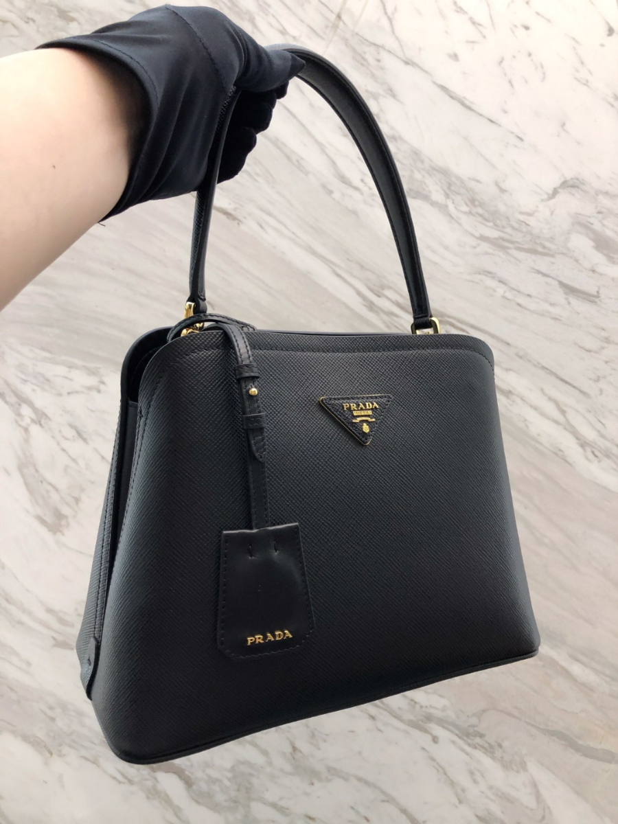 프라다 마티니사피아노미디엄토트백9.jpg