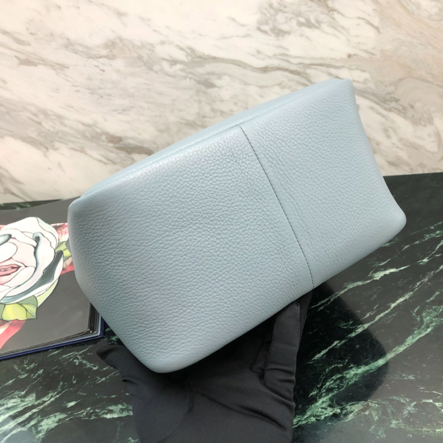 프라다 비텔로다이노토트백 라이트블루9.jpg