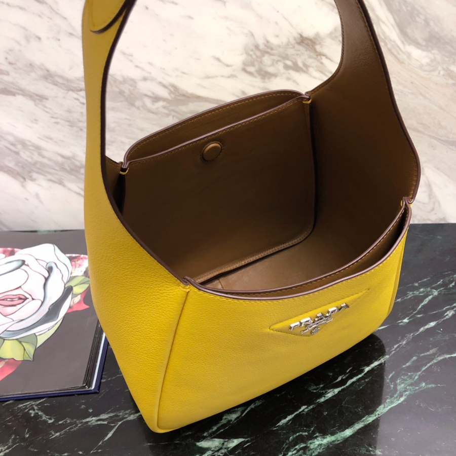 프라다 비텔로다이노토트백 옐로우7.jpg
