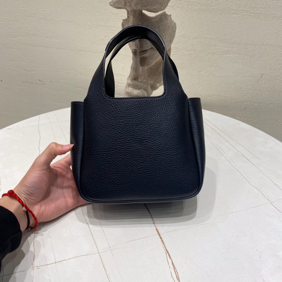 프라다 비텔로다이노토트백 블랙2.jpg