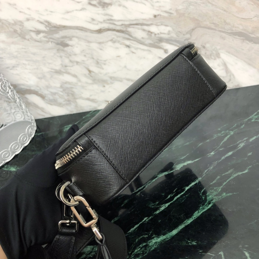 프라다 사피아나브릭숄더백 블랙5.jpg