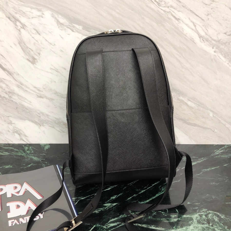 프라다 사피아노백팩 블랙2.jpg