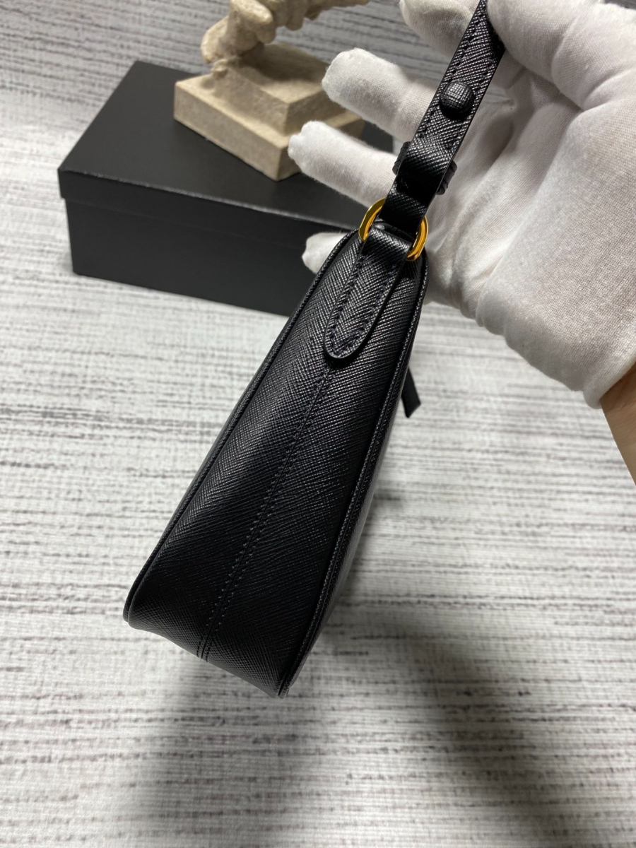 프라다 사피아노호보백 블랙5.jpg