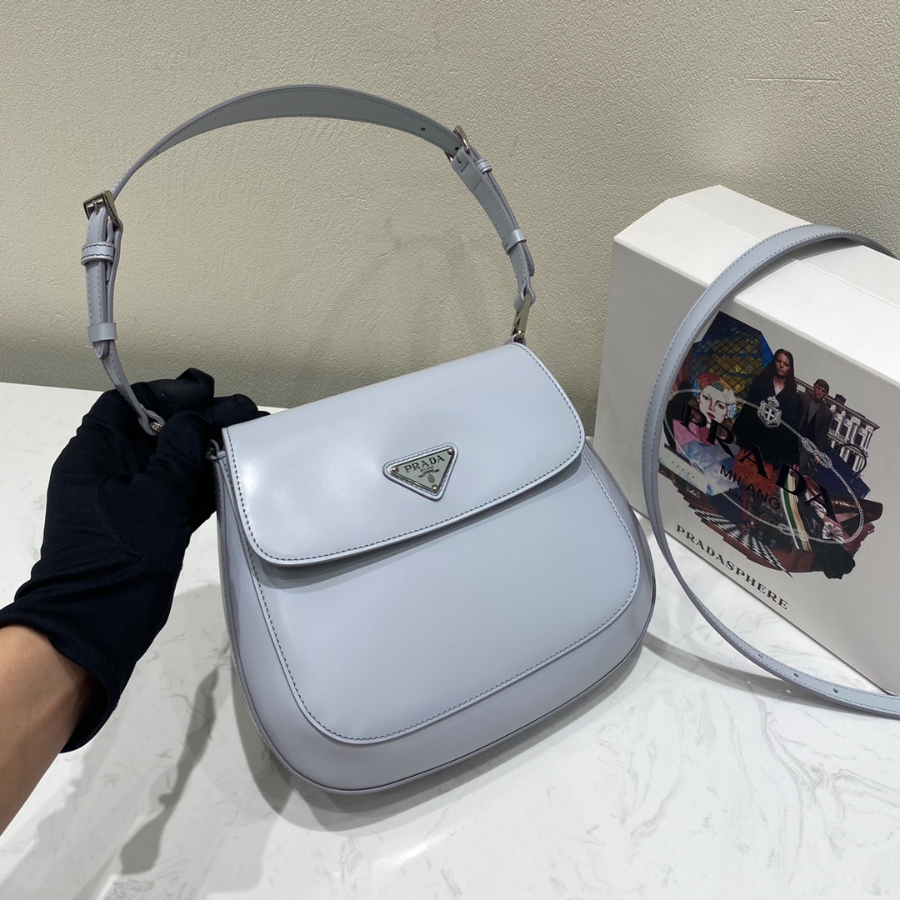 프라다 클로에브러시드숄더백 라이트블루9.jpg