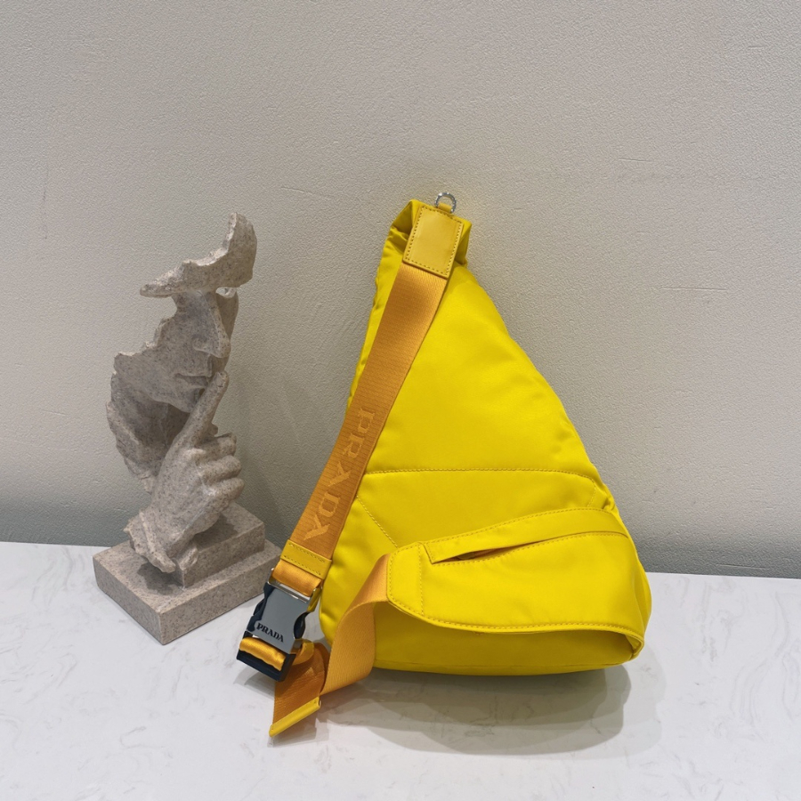 프라다 리나일론레더백팩 옐로우3.jpg