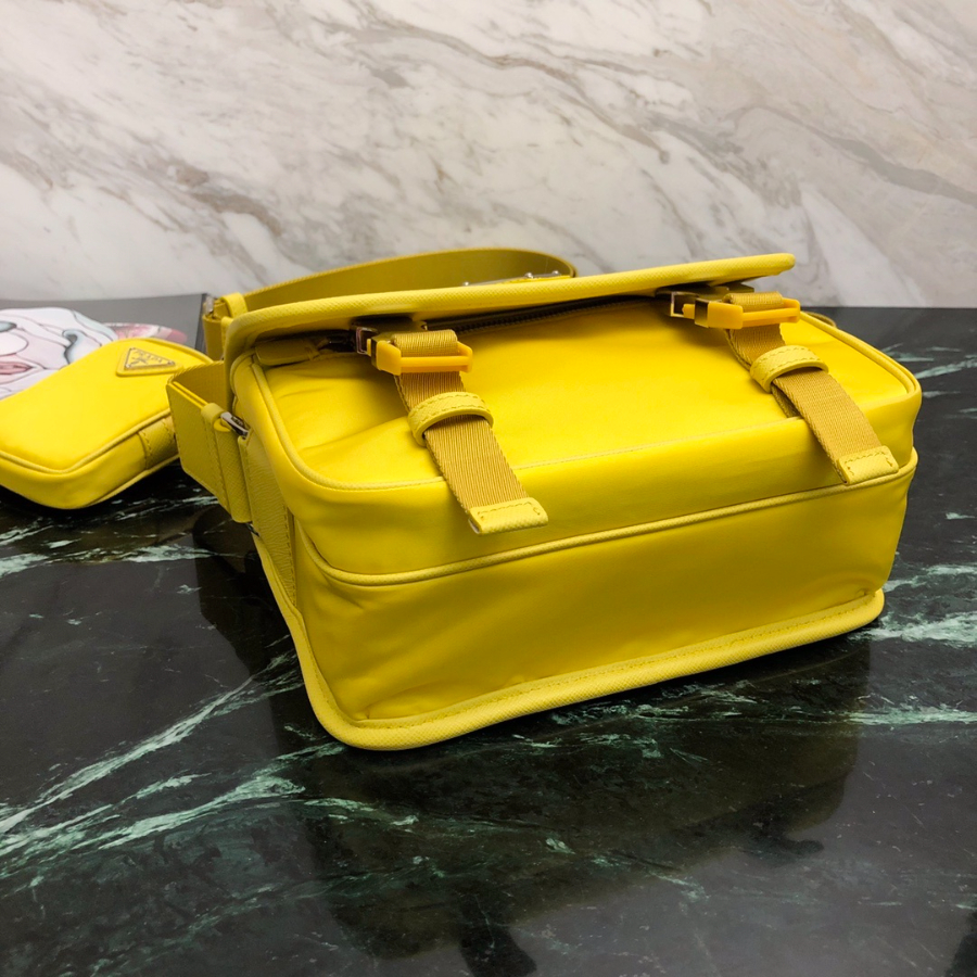 프라다 삼각로고포켓숄더백 옐로우4.jpg