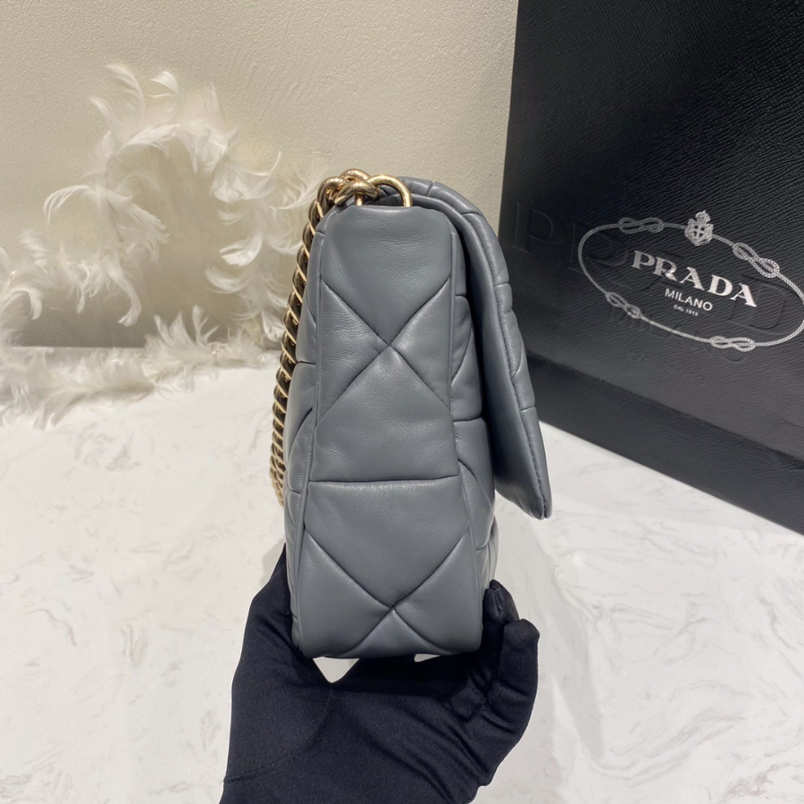 프라다 시스템패치워크숄더백 라이트그레이3.jpg