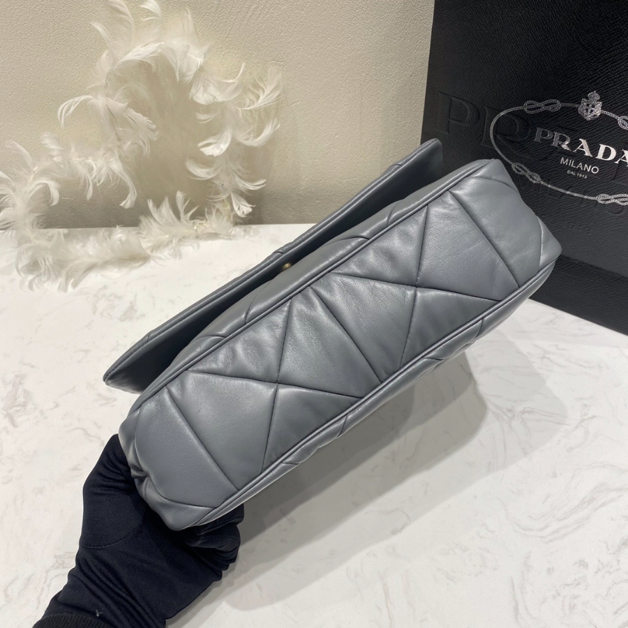 프라다 시스템패치워크숄더백 라이트그레이4.jpg