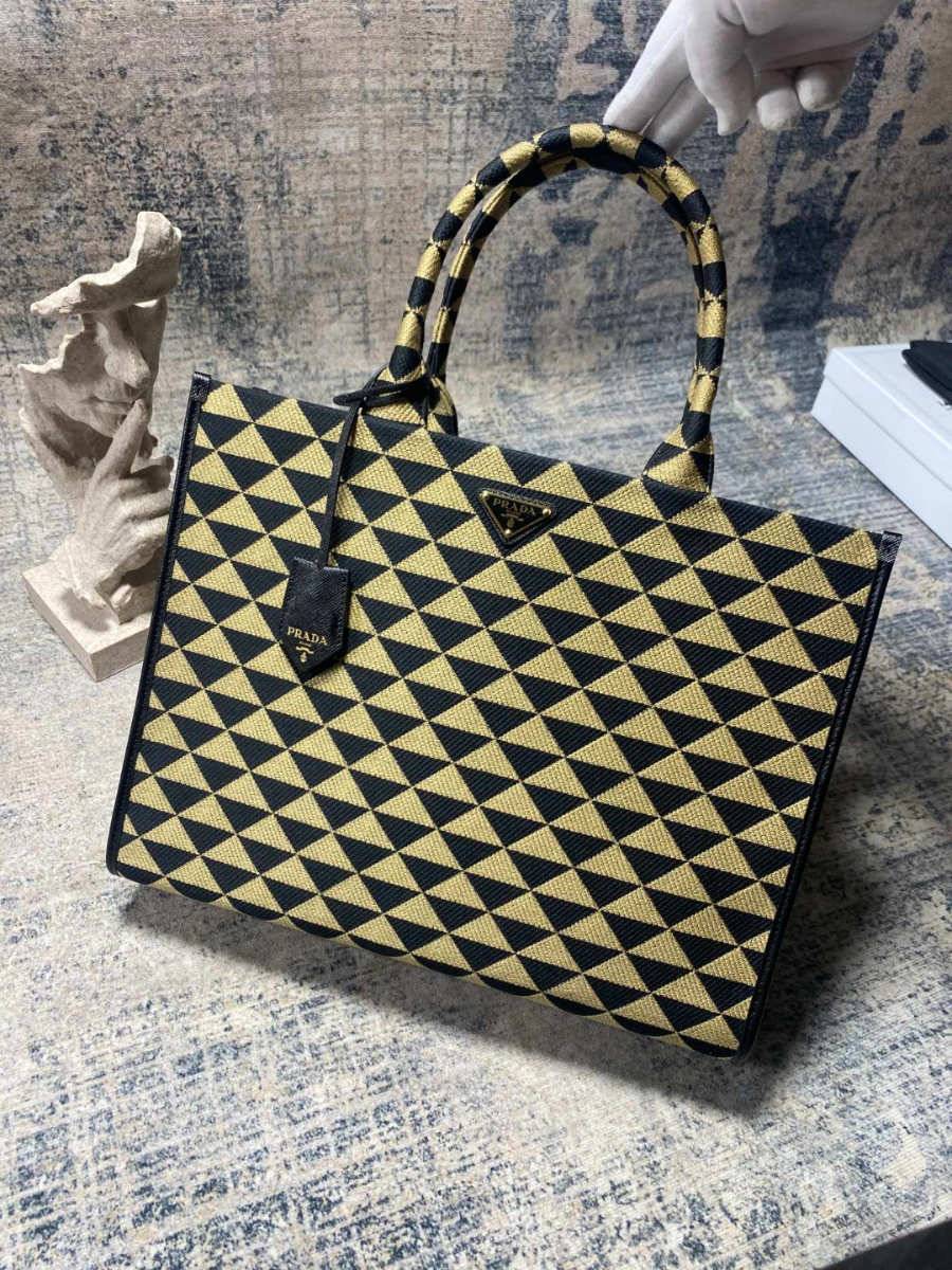 프라다 심볼자카드패브릭라지토트백 옐로우블랙9.jpg