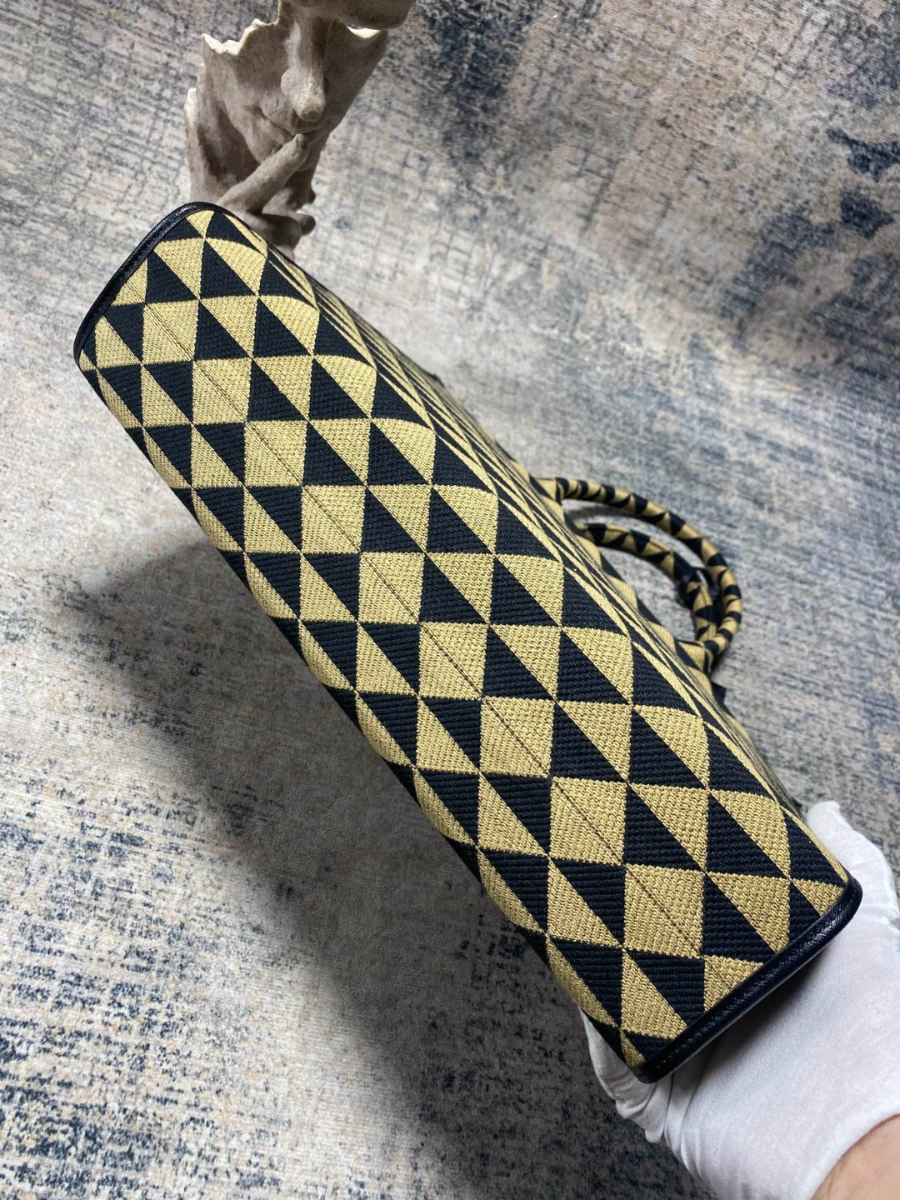 프라다 심볼자카드패브릭라지토트백 옐로우블랙4.jpg